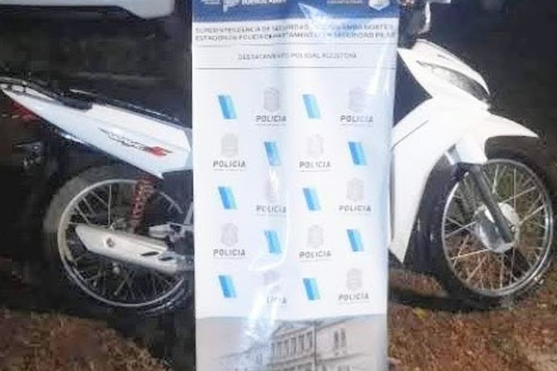 Los dos detenido por el robo de una moto en Agustoni son oriundos de San Alejo y uno de ellos es menor de edad. 