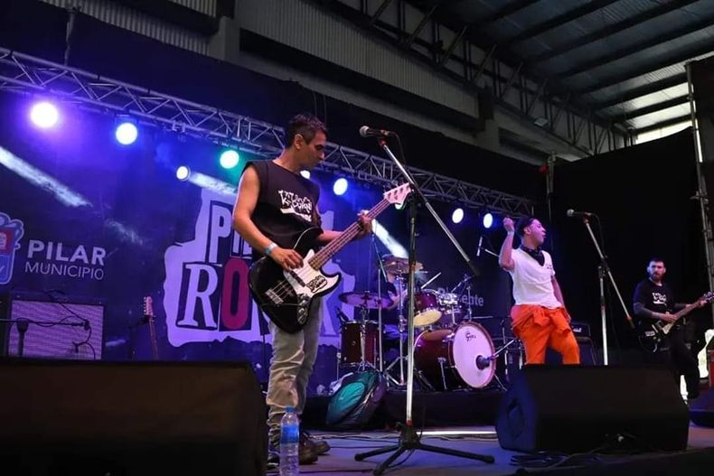 Pilar Rock sigue adelante.
