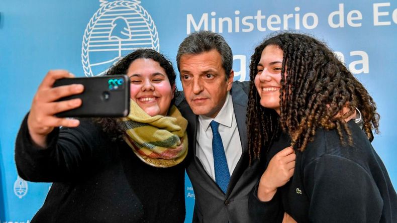 Sergio Massa anunció el aumento esta tarde.