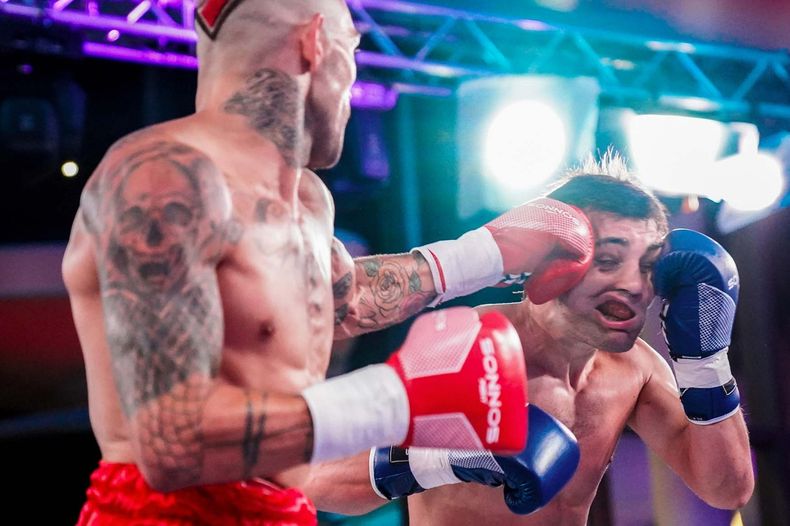 GOLPE CERTERO. Yoel Peralta castigó duró al invicto 