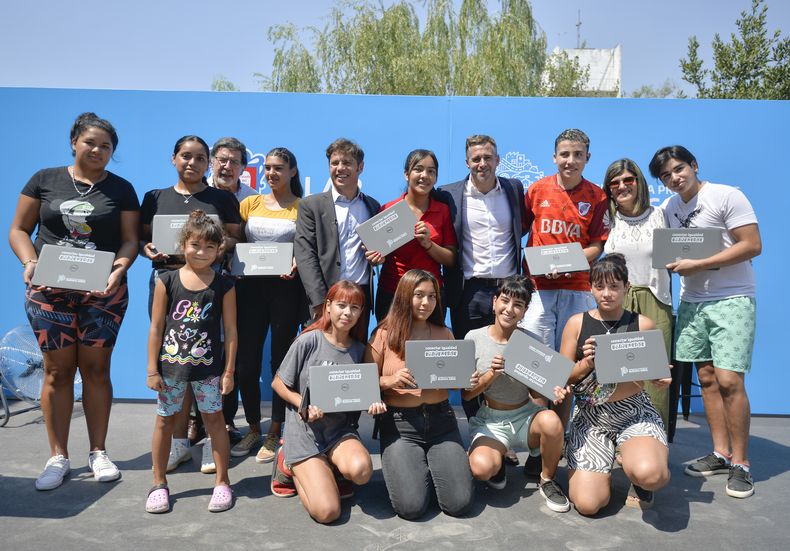 En Pilar la Provincia ya entreg&oacute; m&aacute;s de 3.600 netbooks del Conectar Igualdad Bonaerense.