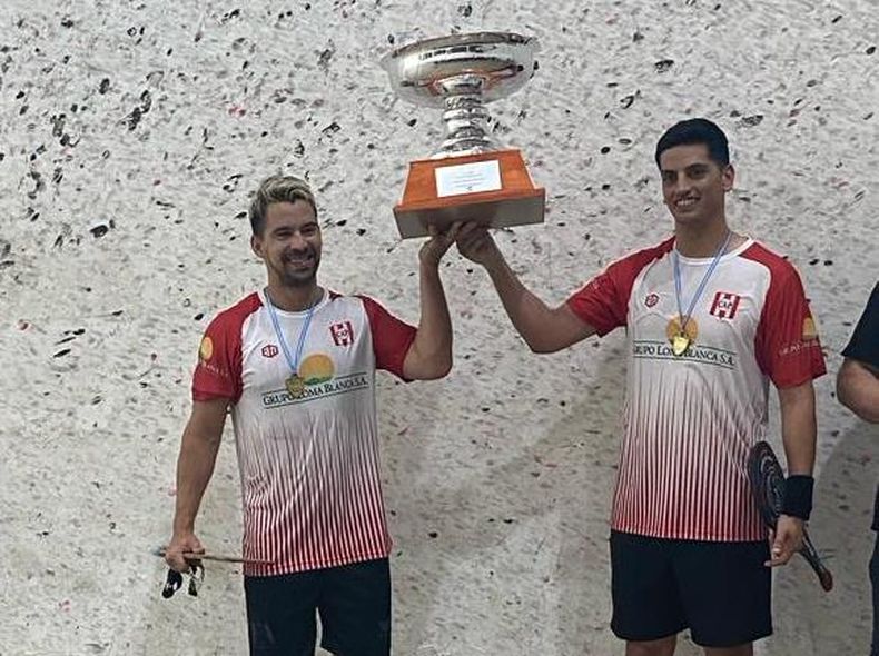 PALETA. Facundo Andreasen y Bruno De Luca, los bicampeones de Atlético.