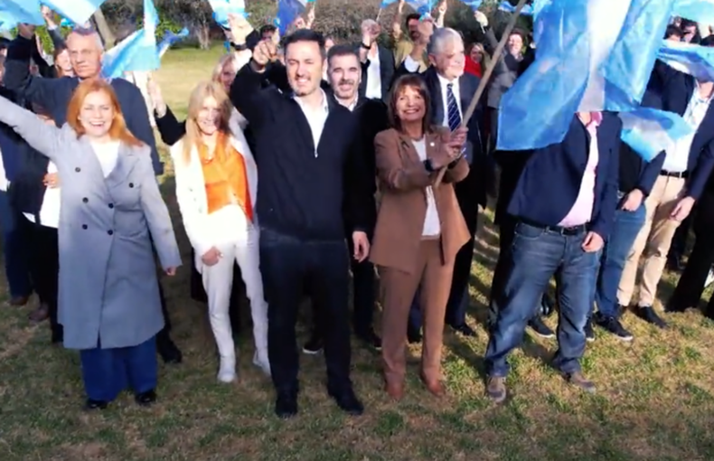 BANDERAS. Patricia Bullrich encabez&oacute; el acto en Del Viso.&nbsp;