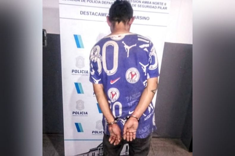 El ladrón detenido por los vecinos tiene 27 años y antecedentes por robo a mano armada. 