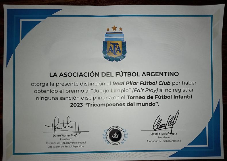 El diploma que recibi&oacute; Real Pilar por su Fair Play a lo largo de la temporada 2023.