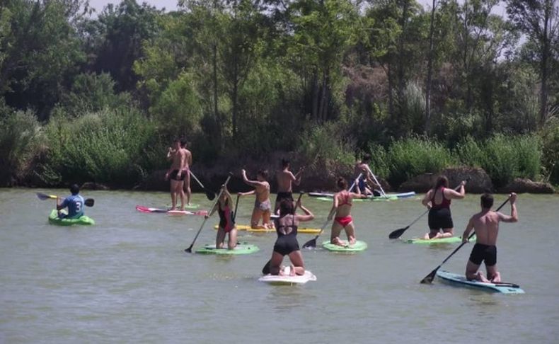 AL AGUA. Puerto Pilar tiene un amplio men&uacute; de actividades.