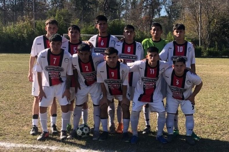 La Sub 20 de Villa Rosa que cerró la Zona Permanencia A goleando 3-0 a Manzanares.