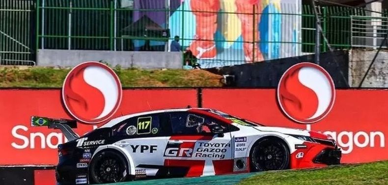 COMPLICADO. Rossi tuvo un domingo difícil para poder avanzar en las finales de Interlagos.