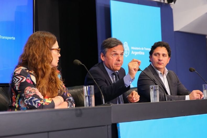 DIEGO GIULIANO. El titular de Transporte insisti&oacute; con la medida.&nbsp;