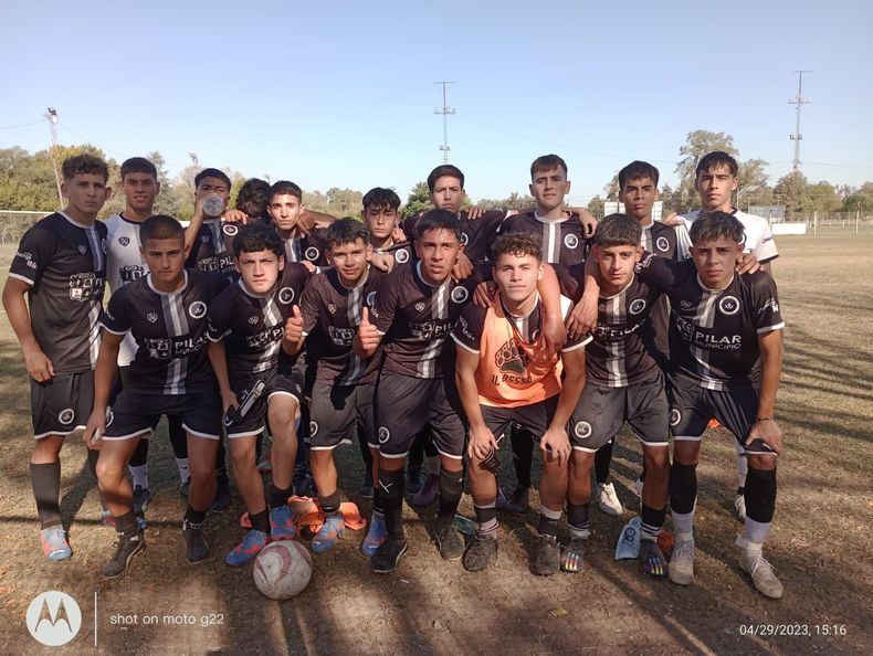 EQUIPO. La Sexta de Real Pilar rescat&oacute; un punto ante Luj&aacute;n.