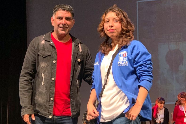 Heidi Coronel fue segunda en Pintura en Mar del Plata.