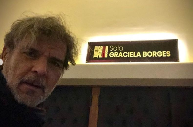 Agradecido. Pepe Monje actuó el viernes con “Me duele una mujer” junto a Nicolás Cabré y Mercedes Funes: “Muchas gracias, Teatro Gran Pilar. Bella su sala, bella y amable su gente. Abrazo grande a todos ustedes y hasta la próxima. Honrado en pisar sus tablas”, expresó luego el actor.