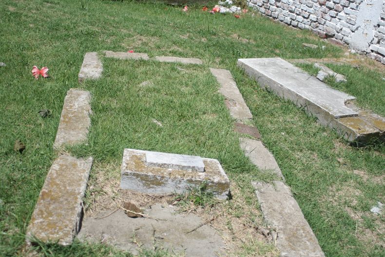 . Tumba misteriosa. Tiene más de medio siglo y se dice que en ella fue sepultada una princesa europea.
