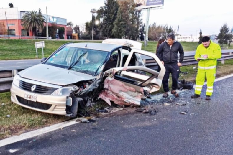 DOS HERIDOS. El accidente lo provocó un conductor ebrio.