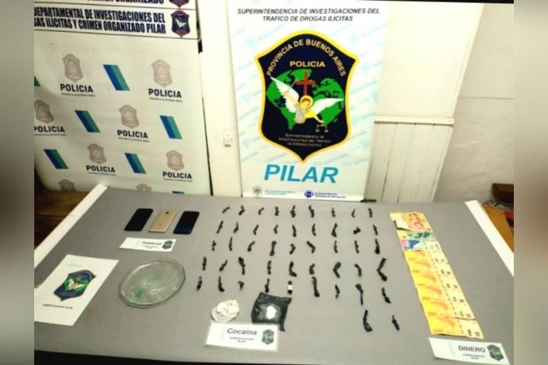 Los elementos secuestrados en la casa de la mujer detenida por venta de drogas en Monterrey.