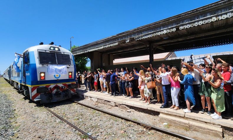 El primer tren a Mendoza partirá el fin de semana del 21 de abril.