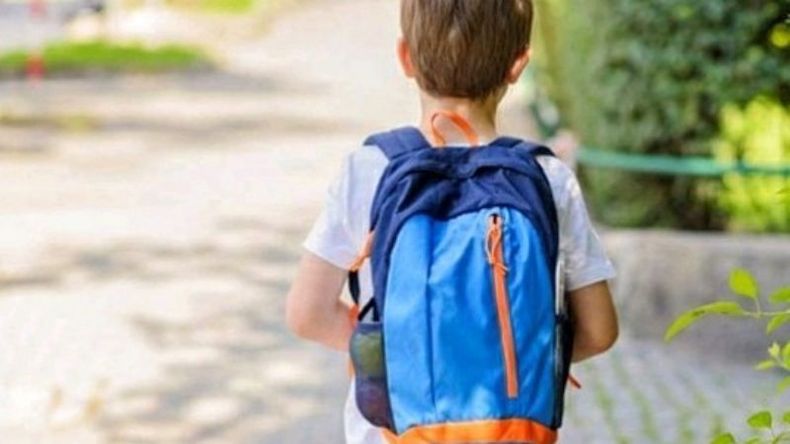 Nano tiene 10 años y quiso quedarse en Pilar con su mamá.  