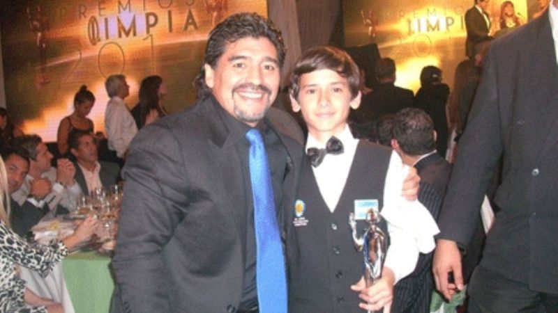 En el año 2010, junto al joven pilarense campeón de billar, Ignacio Block, durante la entrega de los premios Olimpia..