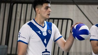 Juani Lovisolo se estrenó ante Boca Juniors en el Tour en Zárate.
