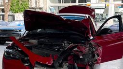 Con el auto en ese estado, el conductor circuló por la autopista Panamericana.&nbsp;