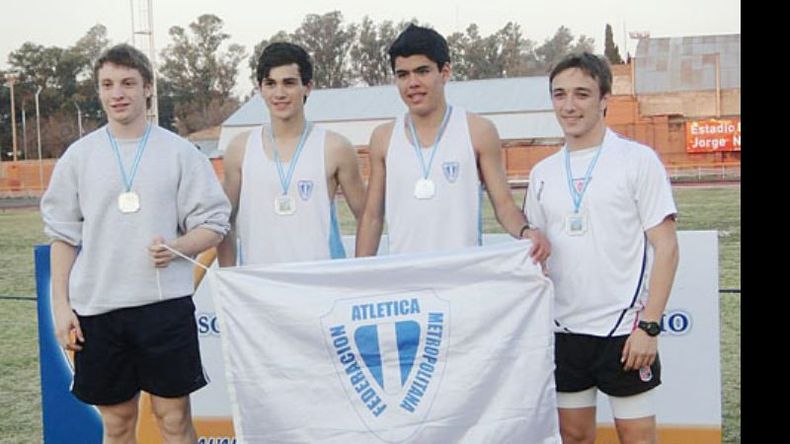 “Fue casi una consecuencia de estar en la Selección, que llegué a ser Campeón Argentino”, reconoció Jinkus..