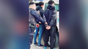El accionar de los sujetos fue registrado por las cámaras del domicilio y eso permitió identificarlos.