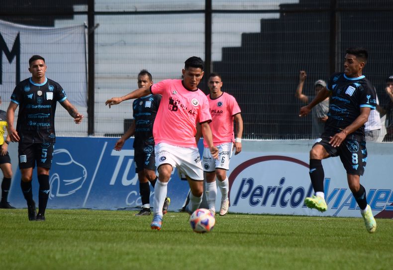 A JUGAR. Real Pilar se presentará como local ante Ituzaingó, por la 2ª fecha.