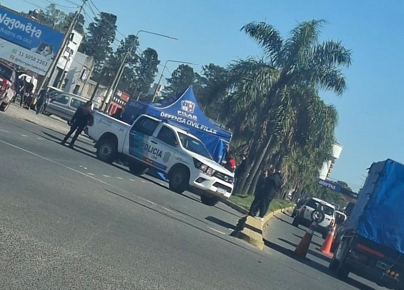 El ciclista atropellado en ruta 8 muri&oacute; en el lugar.