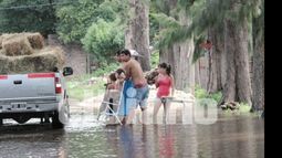 Quedan 260 evacuados por las inundaciones