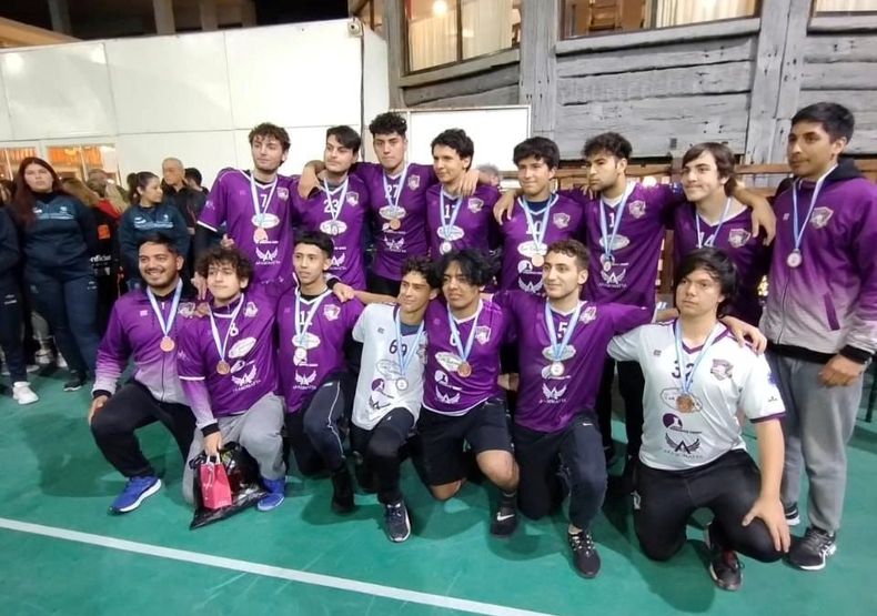 voley Sinergia Sub 18.jpg