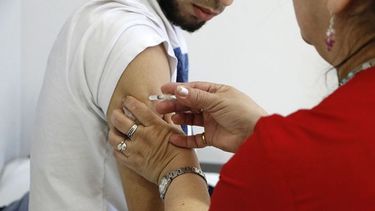 PINCHAZO. En el 2019 seguirán las campañas de vacunación..
