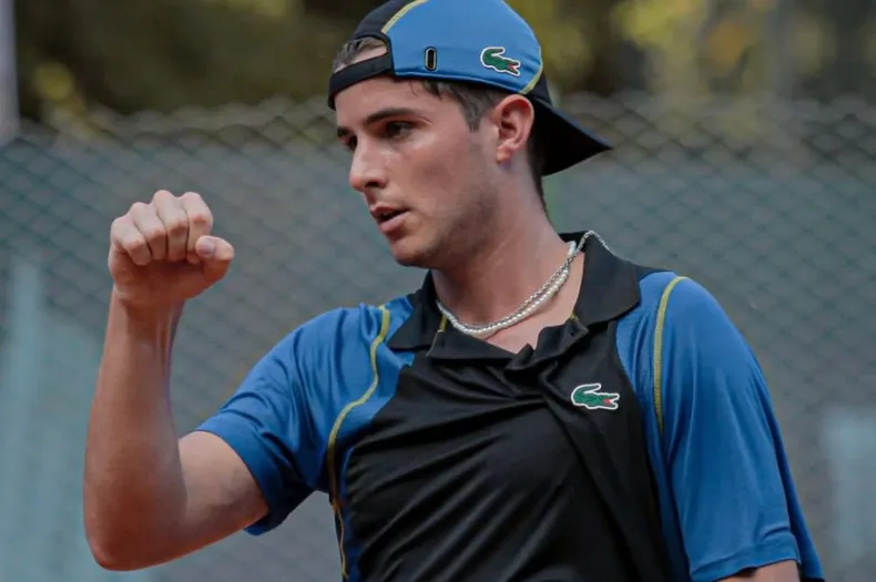 PUÑO APRETADO. Santiago Rodríguez Taverna disputará su noveno Challenger de la temporada.