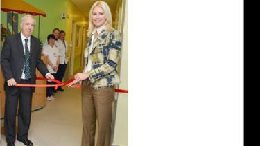 Valeria Mazza y el director Puiggari, en la inauguración..