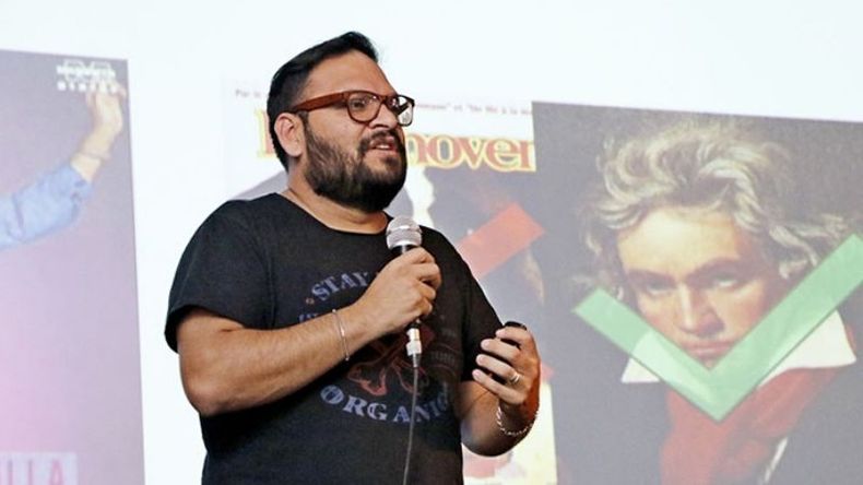 ESTÁ FELIZ. Daniel Cerezo, ayer, en su charla para jóvenes..