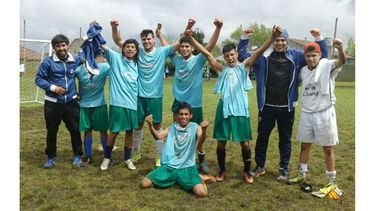 El Fútbol Especial también tuvo su premio con el equipo Juveniles A. .