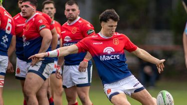 Deportiva Francesa quedó a 13 unidades del último boleto a playoffs.