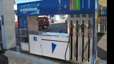 Sabuesos. Los surtidores serán los que retengan el impuesto a las naftas..