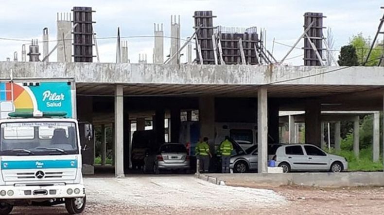 CERCA. Los vecinos y comerciantes trabajan por el hospital..
