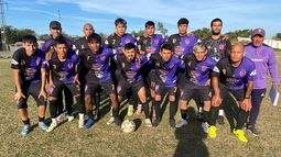 EQUIPO. La formación de Leones que jugó ante Valerio de Moreno. EQUIPO. La formación de Leones que jugó ante Valerio de Moreno.