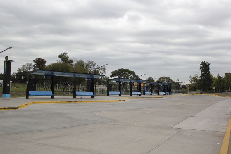 Centro de transbordo de Pilar, totalmente vacío.&nbsp;