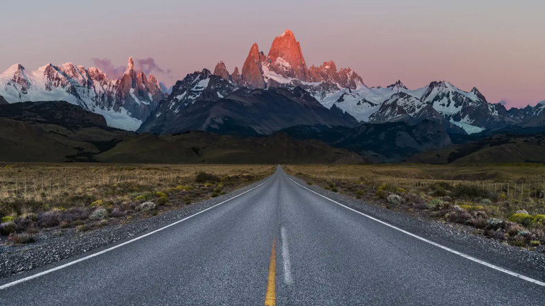 Argentina se ubicó en el Top-5 Mundial del Turismo Rutero. Foto. Frente a Cano..webp