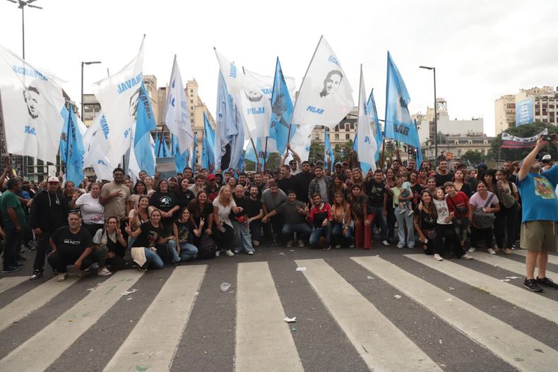 achaval marcha 2.jpg