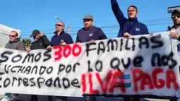 RECLAMO. Los trabajadores despedidos de ILVA aún esperan el pago de las indemnizaciones. RECLAMO. Los trabajadores despedidos de ILVA aún esperan el pago de las indemnizaciones.