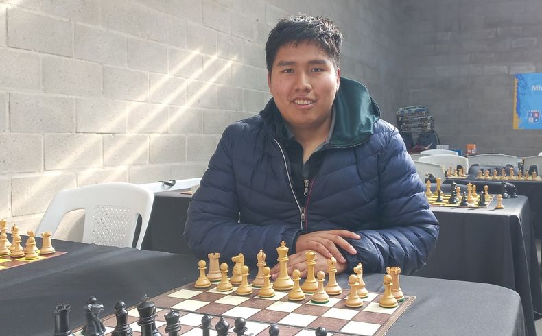 Cristian Zárate se llevó el título en Universitarios y Terciarios.