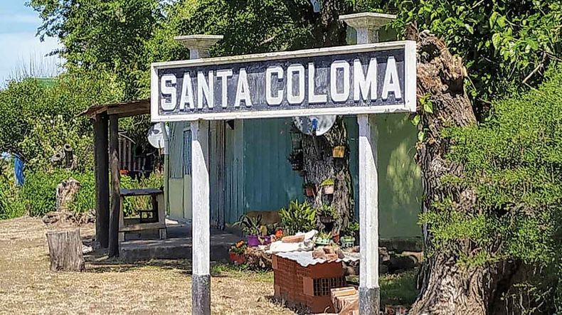 Santa Coloma. (Perfil).