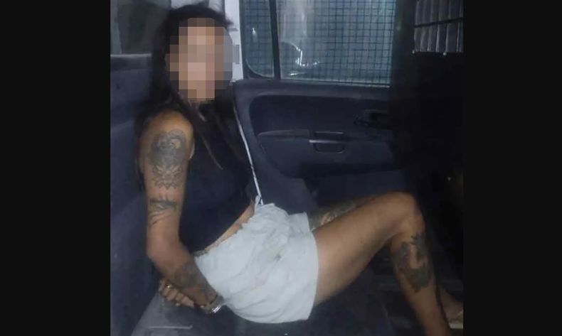 La detenida habría abusado del menor en la casa de un amigo de la víctima.
