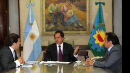 José Molina con Daniel Scioli y Alberto Pérez. Juntos lanzarán la agrupación Dos..