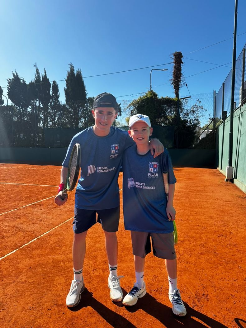 La dupla de tenis Sub 14 comenzó con victoria en Mar del Plata.