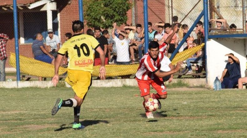 FIRMEZA. Figueroa será uno de los centrales, esta tarde, en el Rancho..