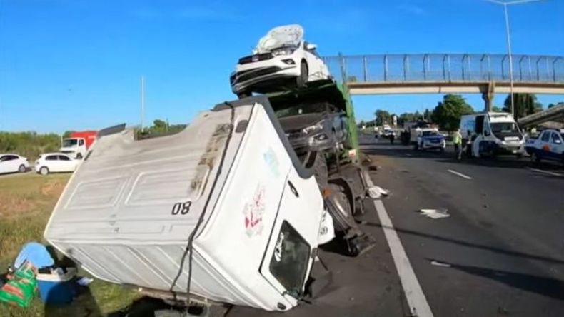 El accidente se produjo en el Km. 68 del ramal Campana. Foto Télam..